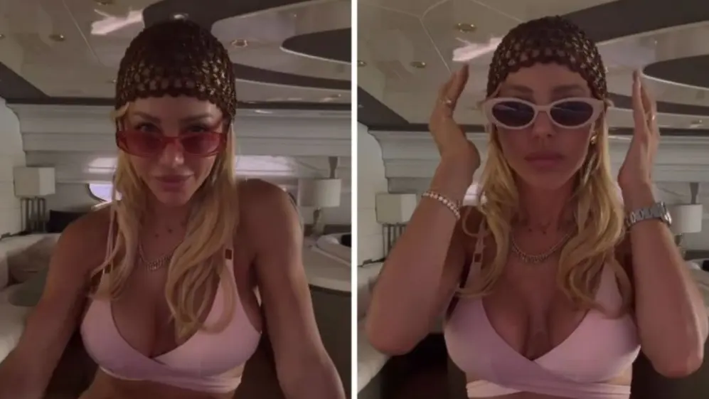 Evangelina posa con de sus modelos de lentes de sol.