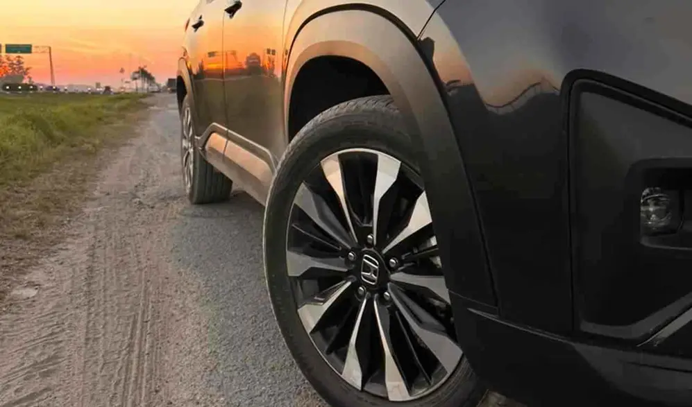 honda Wr-v de perfil. foto ipro.