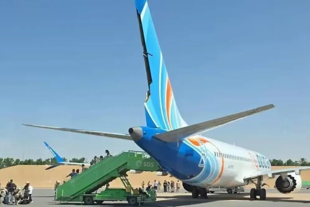 Avion de Flydubai aterrizó de emergencia tras un incidente entre los pilotos