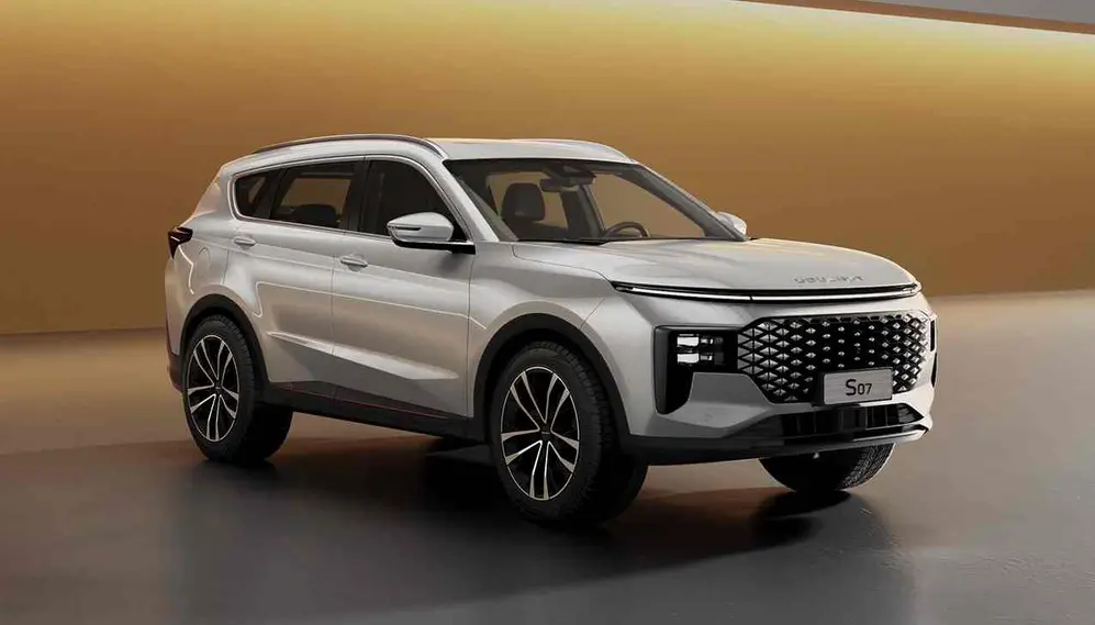SUV de frente y perfil. foto oficial.