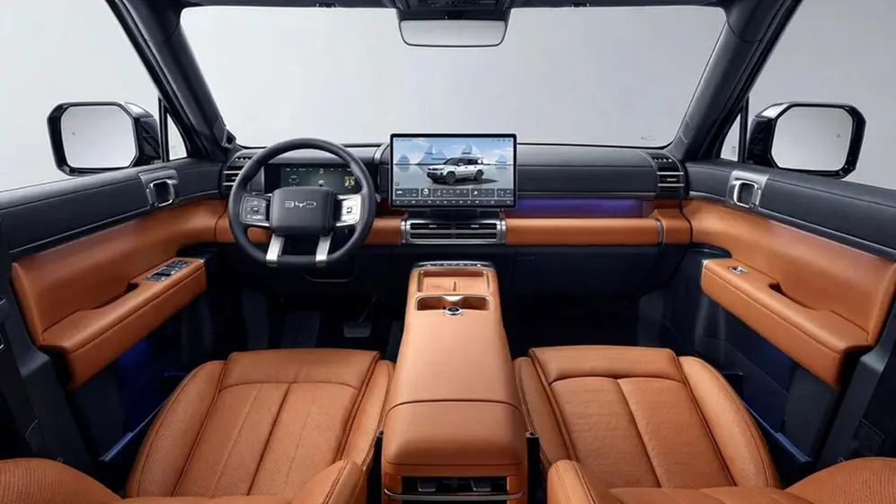 interior de SUV. foto oficial.