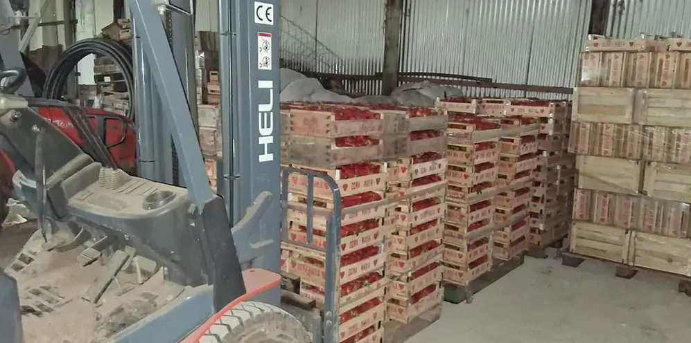 Varios de los insumos que Flores requiere para la distribución se consiguen solo en otras ciudades.