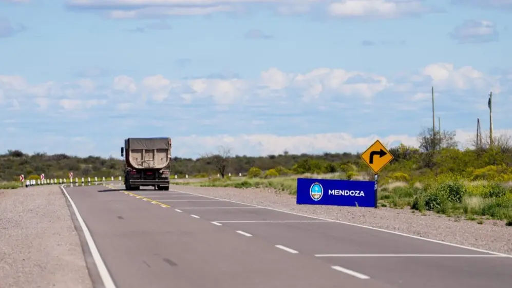 Mendoza inauguró oficialmente la reconstrucción integral de los 150 kilómetros de la RP