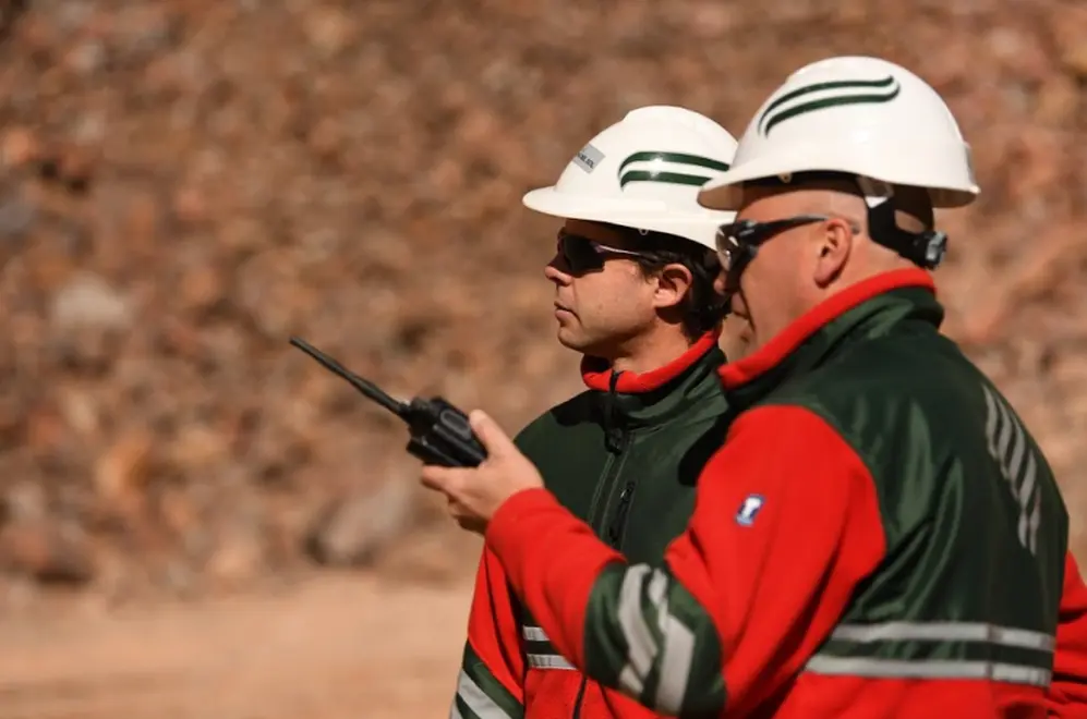 Trabajos mejor pagos en Argentina: en posiciones junior los mejores sueldos están en Minería, Petróleo y Gas