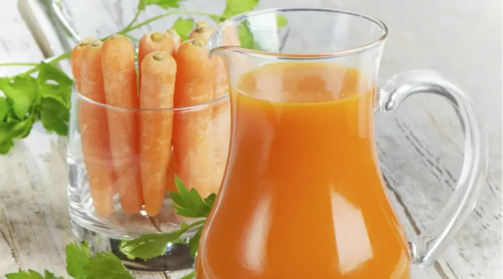 Para hacer una limonada más divertida y saludable podes agregarle zanahoria