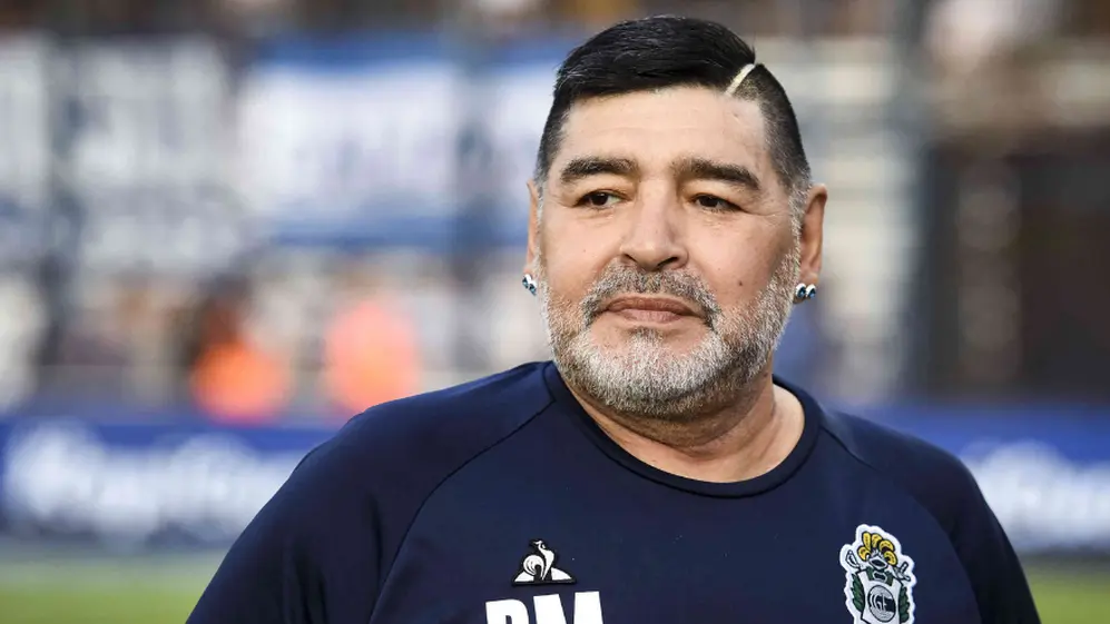 Nelson Castro dijo que Maradona fue enterrado 