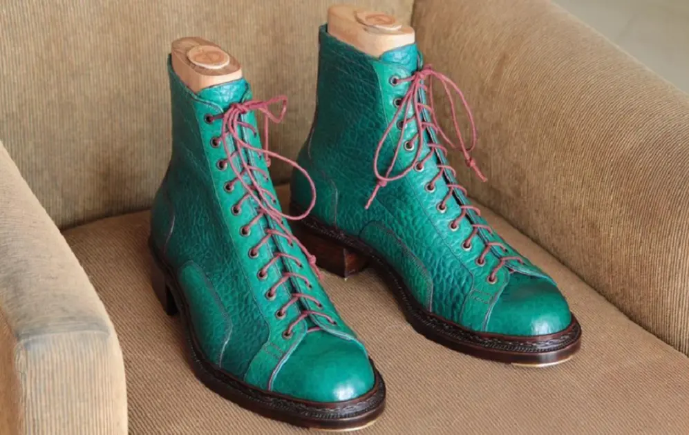 Zapatos a medida, de diseño único.