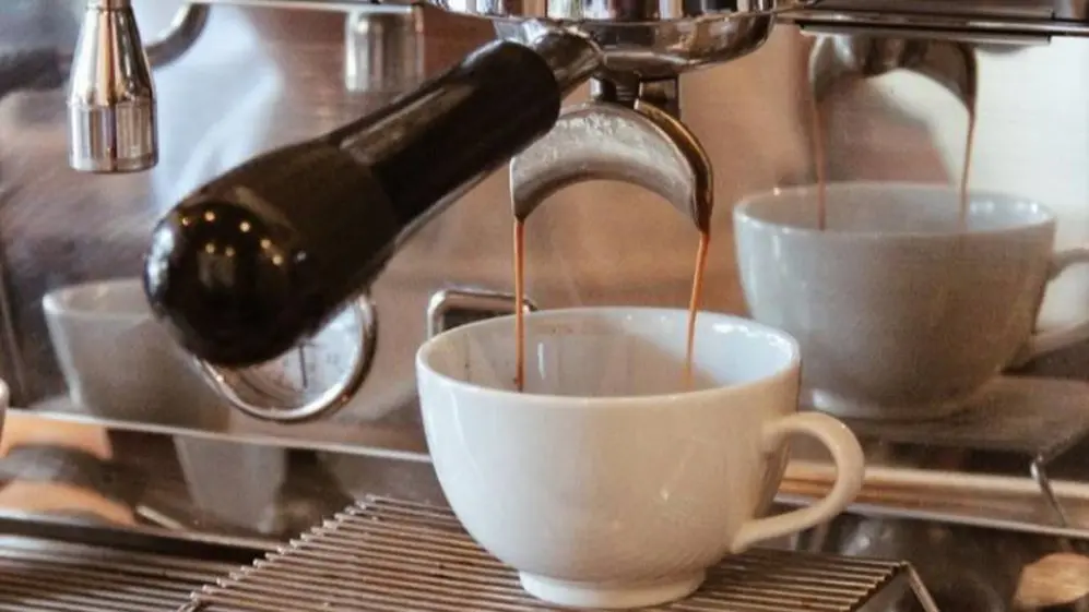 Si bien el gasto de un café con medialunas es 