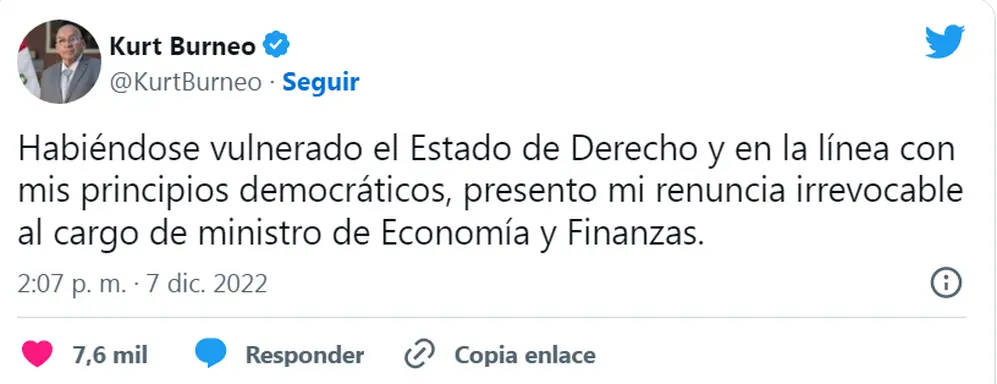 El responsable de Economía en Perú también decidió apartarse del cargo.