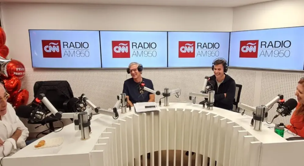  Longobardi no estaría cómodo en CNN Radio y evalúa su pase a Rivadavia.