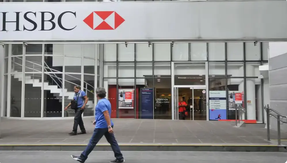 HSBC se sumó a la lista que abandona el país por la inestabilidad económica.