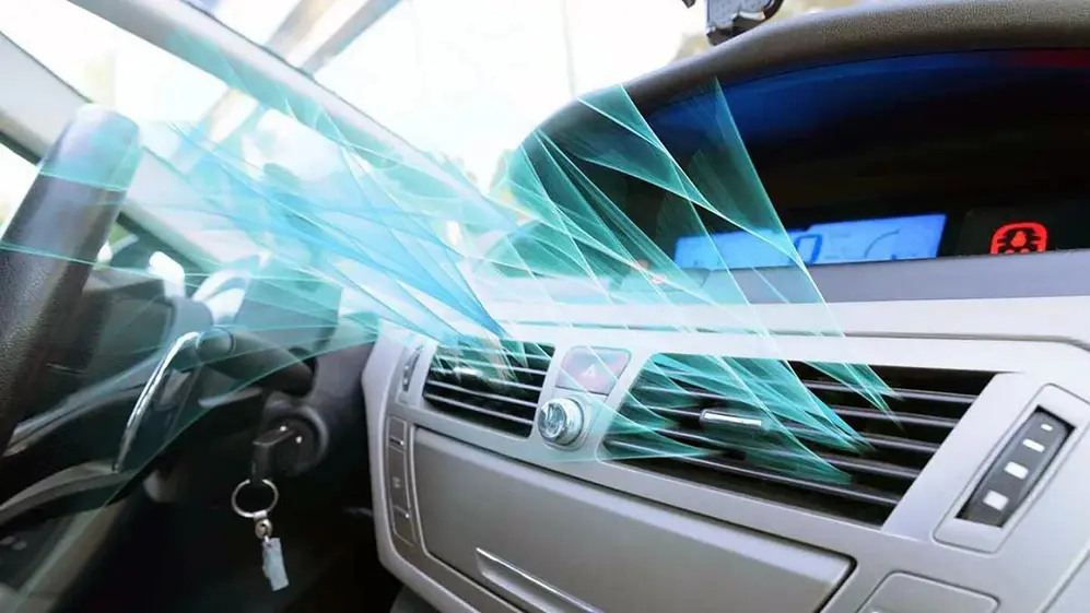 El sistema de climatización se debe apagar antes de dejar de usar el auto.