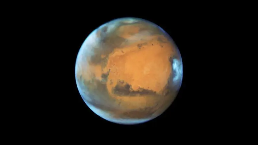 Musk planea enviar a un millón de personas a Marte en 2050 y construir una flota de más de mil vehículos espaciales Starship para exportarlos allí. 