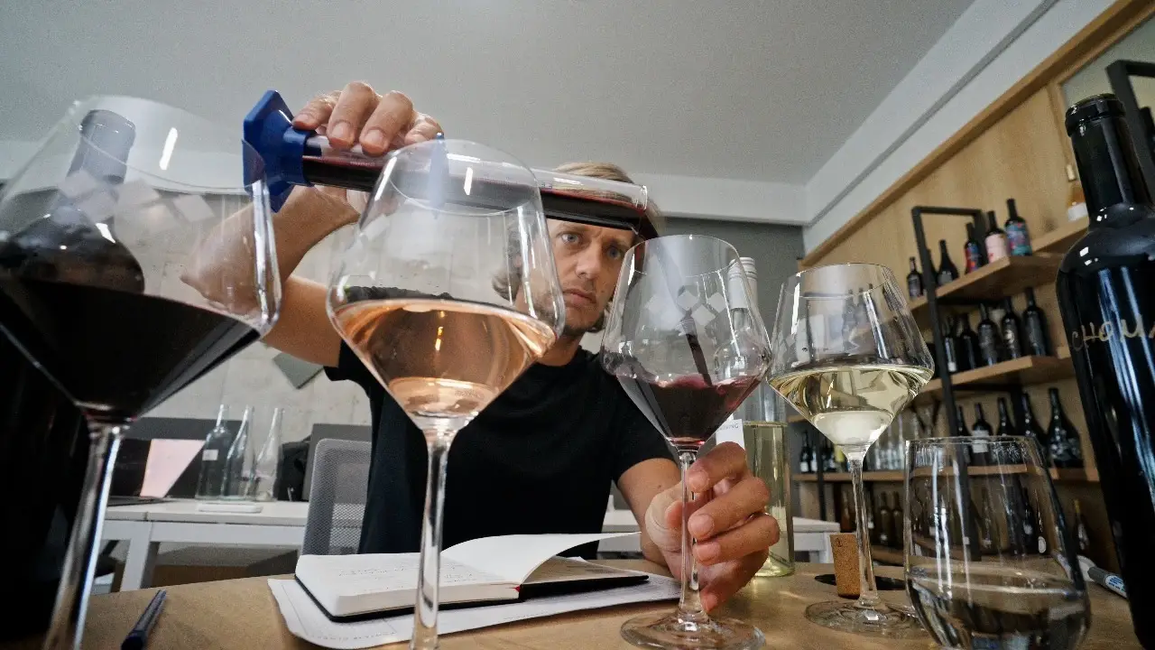 Desde CrowdFarming.Wines  esperan que los clientes no solamente inviertan sino que también participen en el proceso de elaboración de sus vinos
