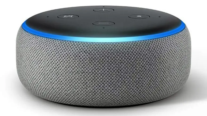Equipos como el Echo de Amazon permiten manejar sensores clon la plataforma Alexa.