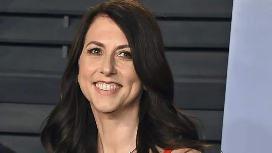 Mackenzie es la ex esposa de Jeff Bezos.