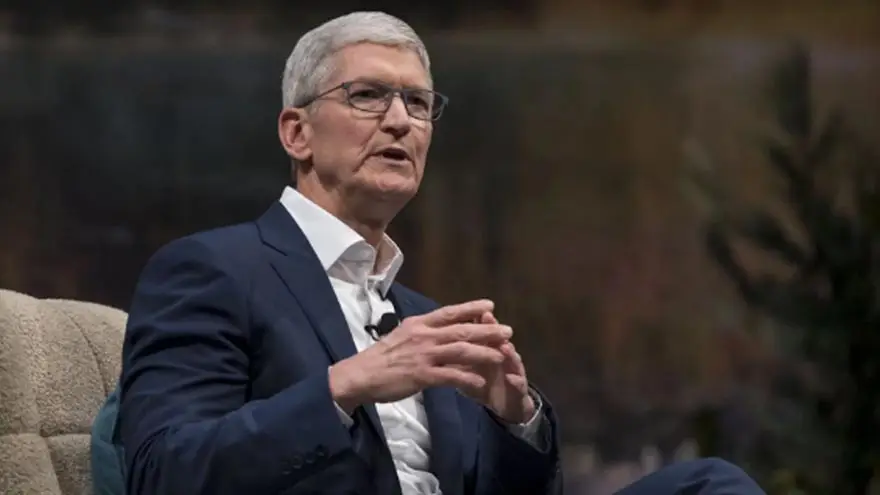 Tim Cook, el CEO de Apple, espera que los ingresos del iPhone crezcan en el trimestre.