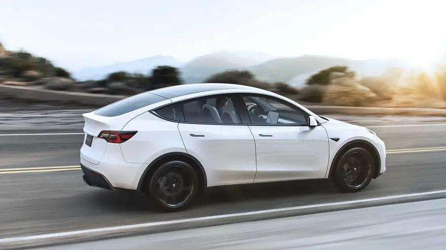 Tesla Model Y, otro invento eléctrico de Musk.