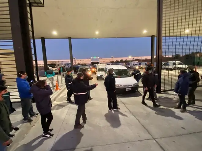 Hace 10 días, Camioneros bloquearon centros de distribución de la empresa fundada por Marcos Galperin  