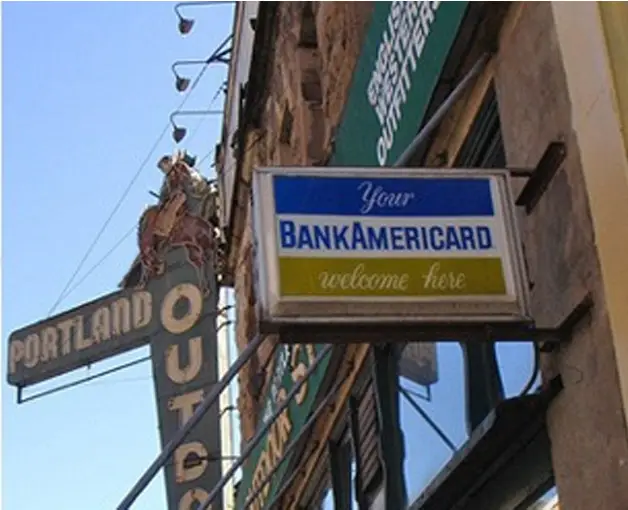 Primera versión de Visa