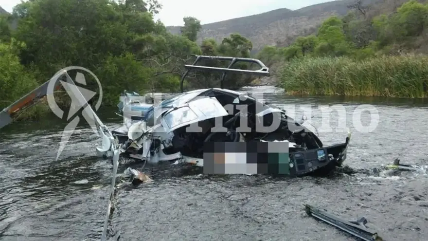 Así quedó el helicóptero en el que viajaba Brito. Foto: El Tribuno de Salta.
