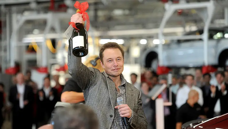 En un discurso pronunciado en una universidad estadounidense, el magnate detrás de Tesla y SpaceX explicó cómo enfocarse para alcanzar el éxito