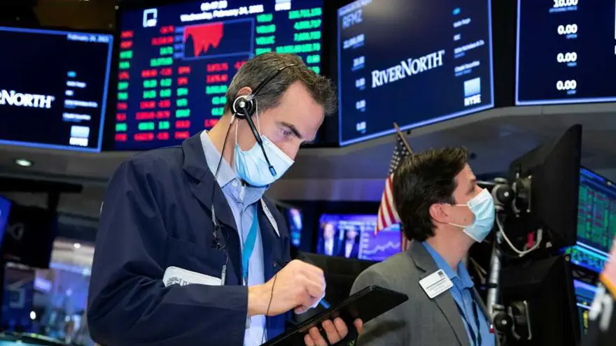 os papeles de los bancos arrancaron 15% arriba en el 