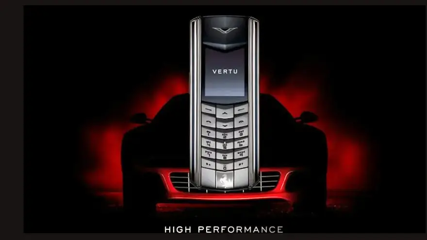 El modelo de Vertu con referencias a Ferrari. 