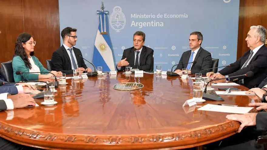 Sergio Massa anunció acuerdo con laboratorios.