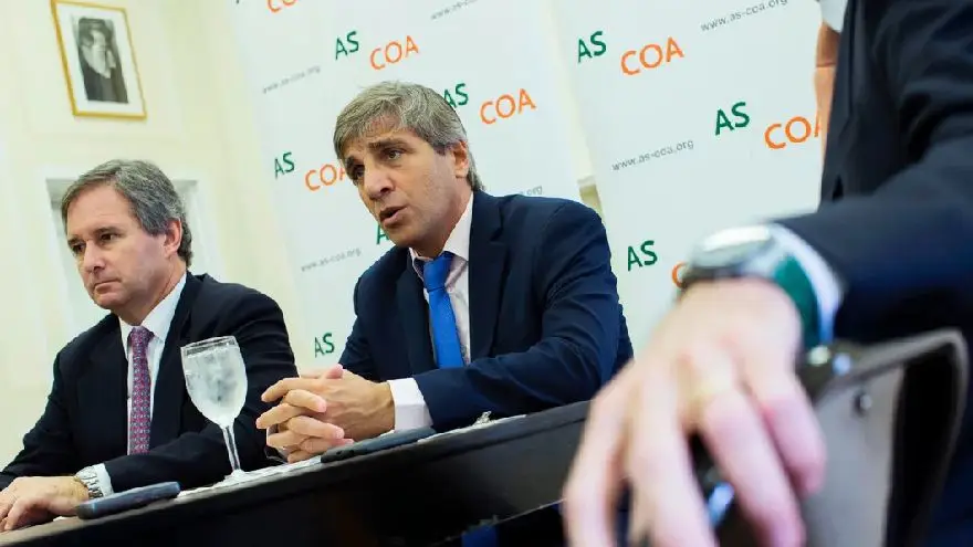 Caputo insiste en el déficit fiscal cero y depende de los gobernador y el campo par alcanzarlo.