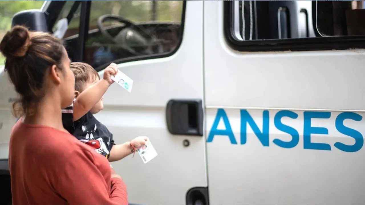 ¿Quién puede cobrar la Asignación Universal por Hijo?