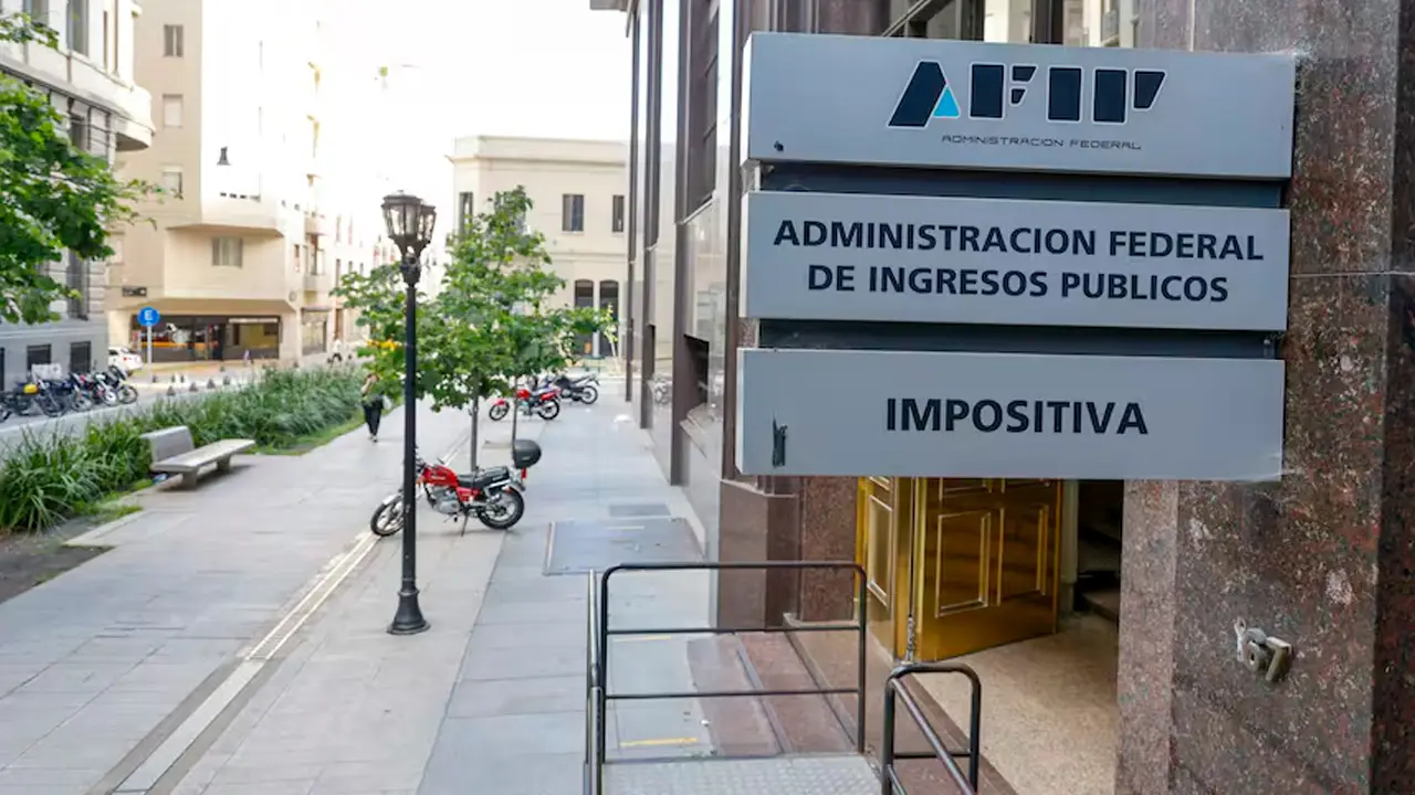 Ganancias y Bienes Personales 2023: la AFIP informó el monto a partir del cual se presenta la Declaración Jurada Informativa