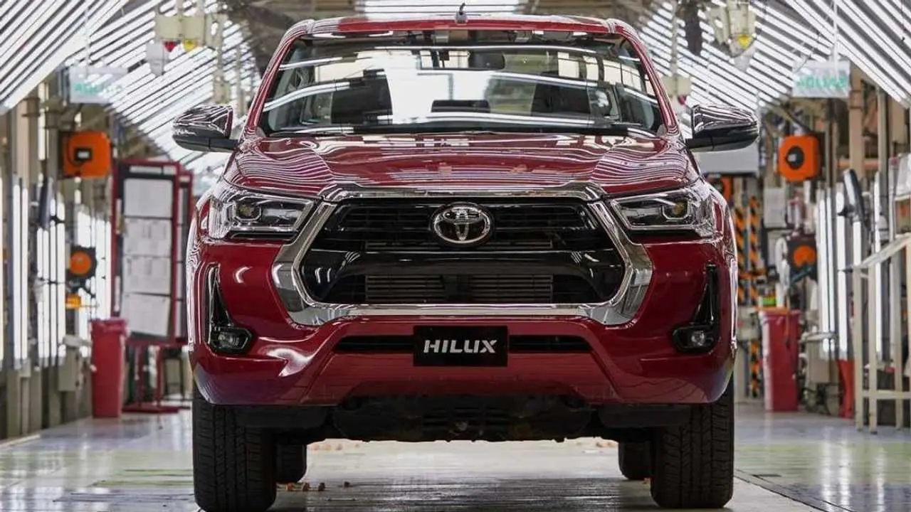 Toyota para la producción en Zárate durante la semana del feriado.