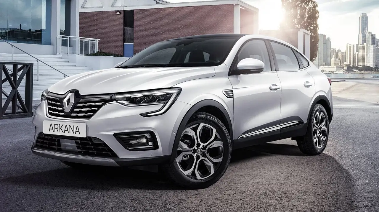 El Renault Arkana es un SUV mild-hybrid que se sumará al pedido del Gobierno.