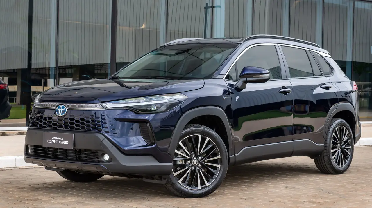 El Toyota Corolla Cross, el más vendido del segmento, el único con motor híbrido.