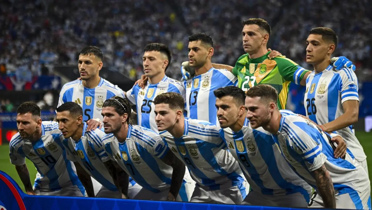 Los juagadores de la Selección Nacional, amantes del asado y el mate.