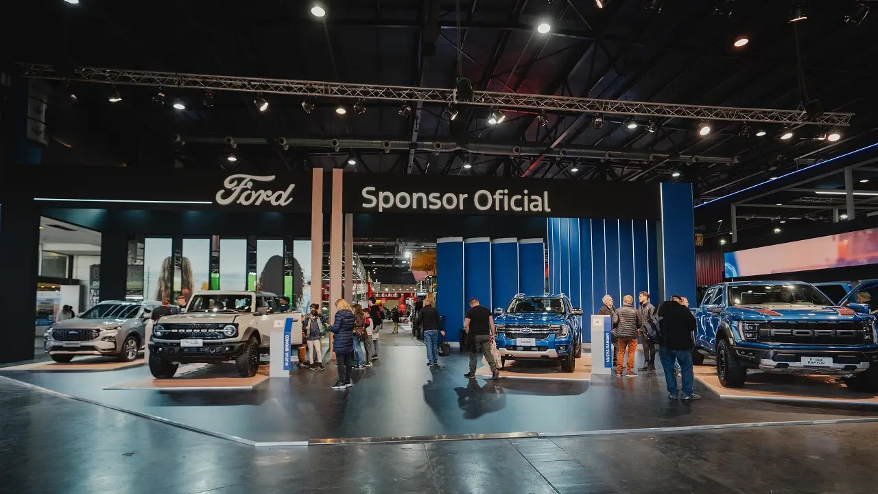 Ford presenta su gama de productos en La Rural.