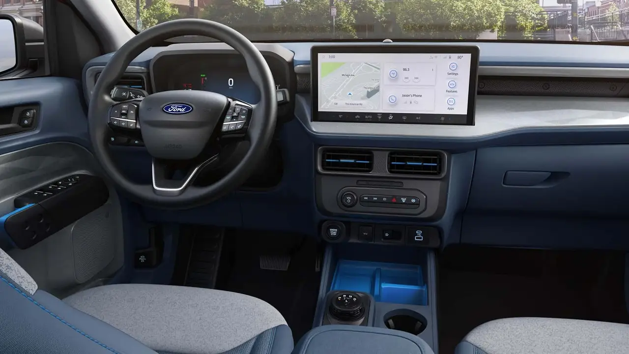 La Ford Maverick 2025 tiene una pantalla más grande.