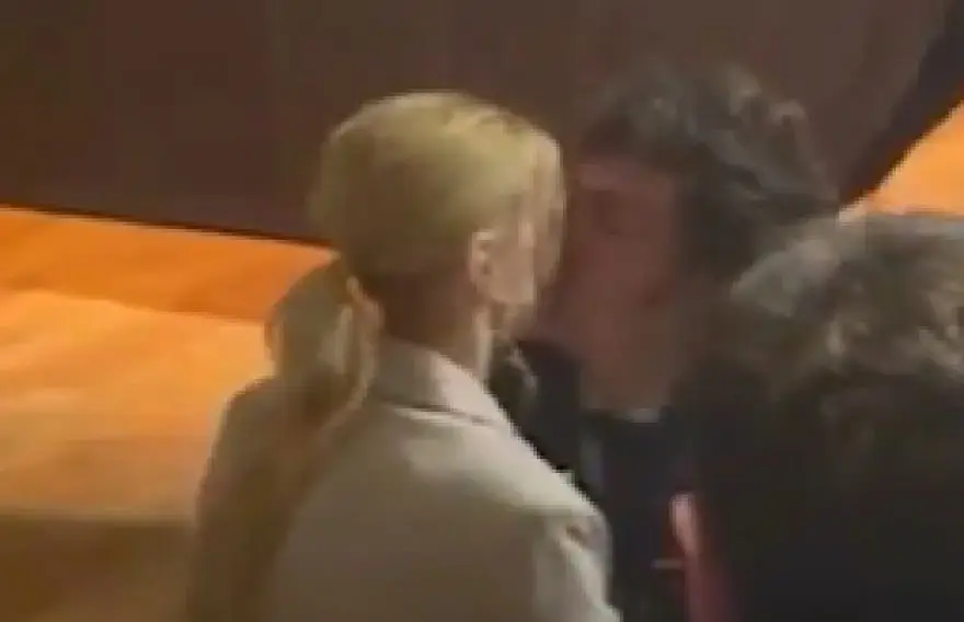 El romance de Milei y Yuyito, en perfecto contraste con el mal momento de Alberto Fernández