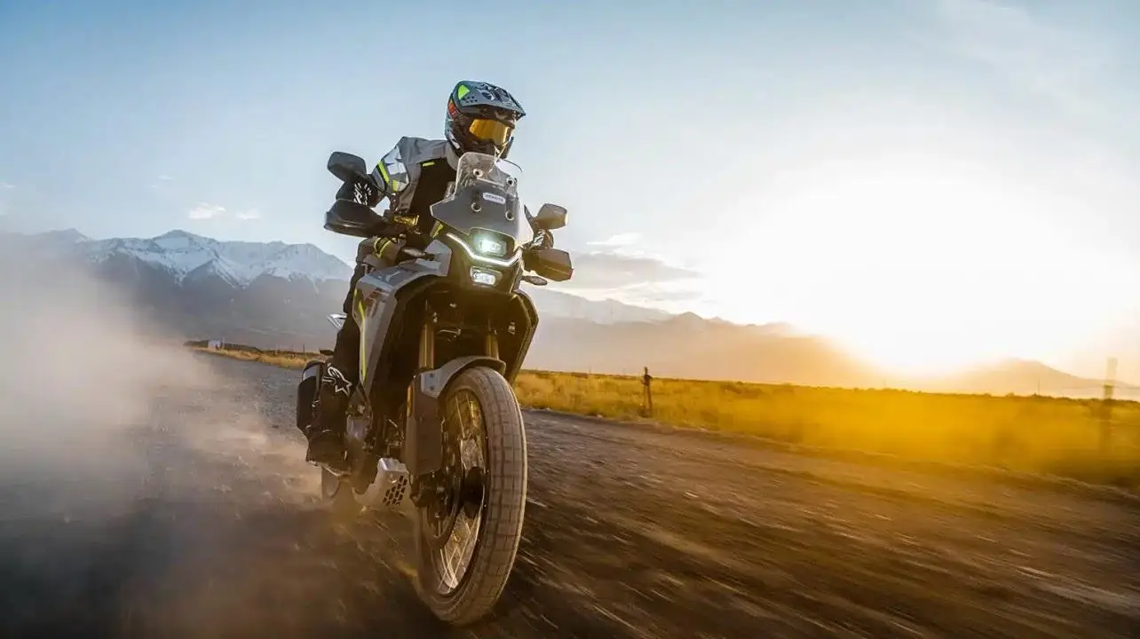 La nueva CFMoto es una opción ideal para la aventura.