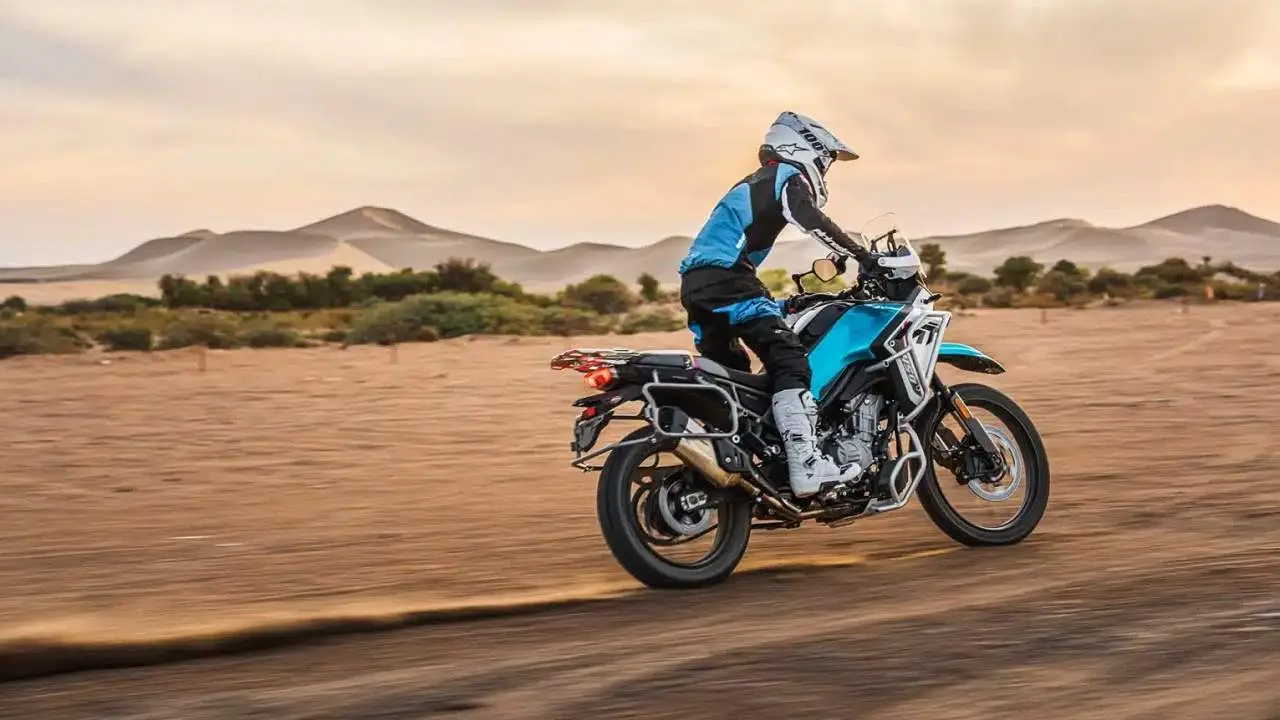 Liviana y ágil, la CFMoto 450 MT es una de las mejor posicionadas para el off road.