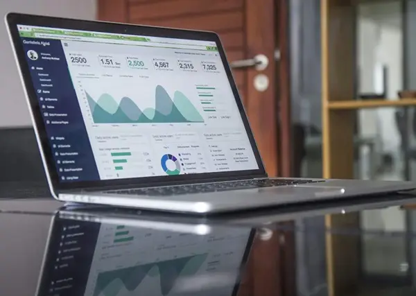 ¿Qué es el trading demo y cómo ayuda a los principiantes?