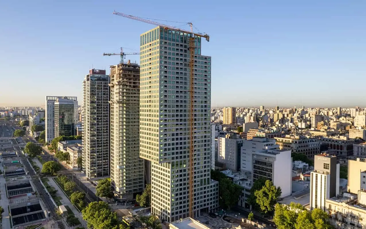 1.500 metros cuadrados de espacios comunes y amenities distribuidos en cinco sectores.