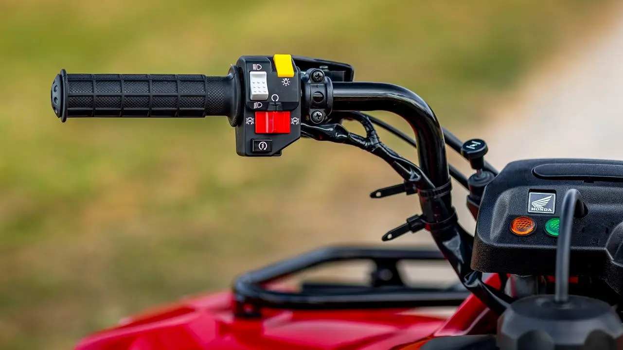 El cuatriciclo de Honda tiene encendido automático.
