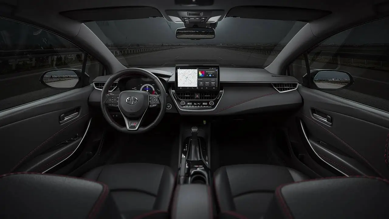 Toda la gama del Corolla tiene una nueva central multimedia de 10 pulgadas.