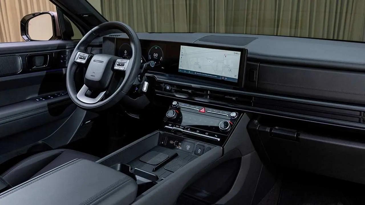 Por dentro, el Hyundai Santa Fe tiene un gran espacio interior y la máxima tecnología.