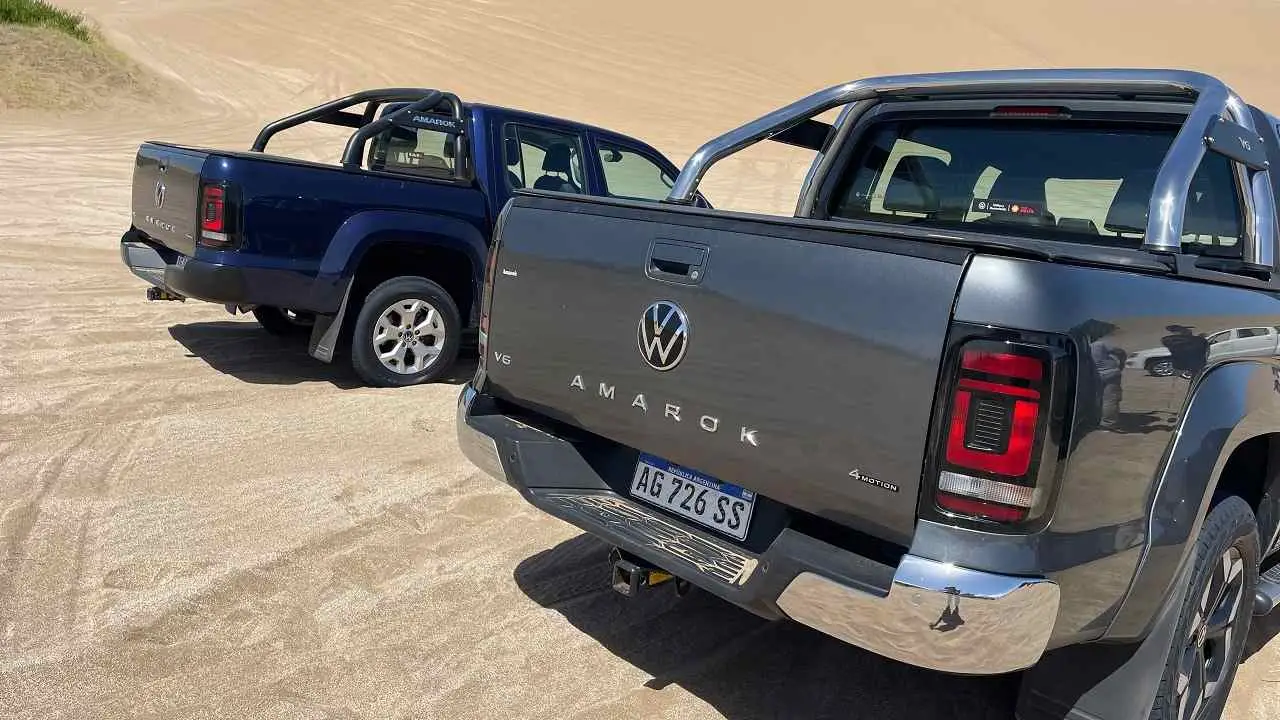 Con tracción integral, la Amarok es ideal para arena y barro.