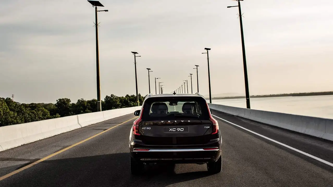 VOLVO