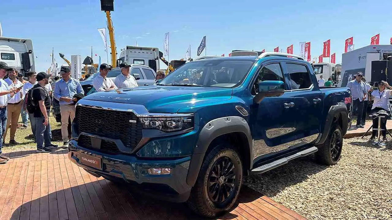 Foton presentó en Expoagro la camioneta V9.