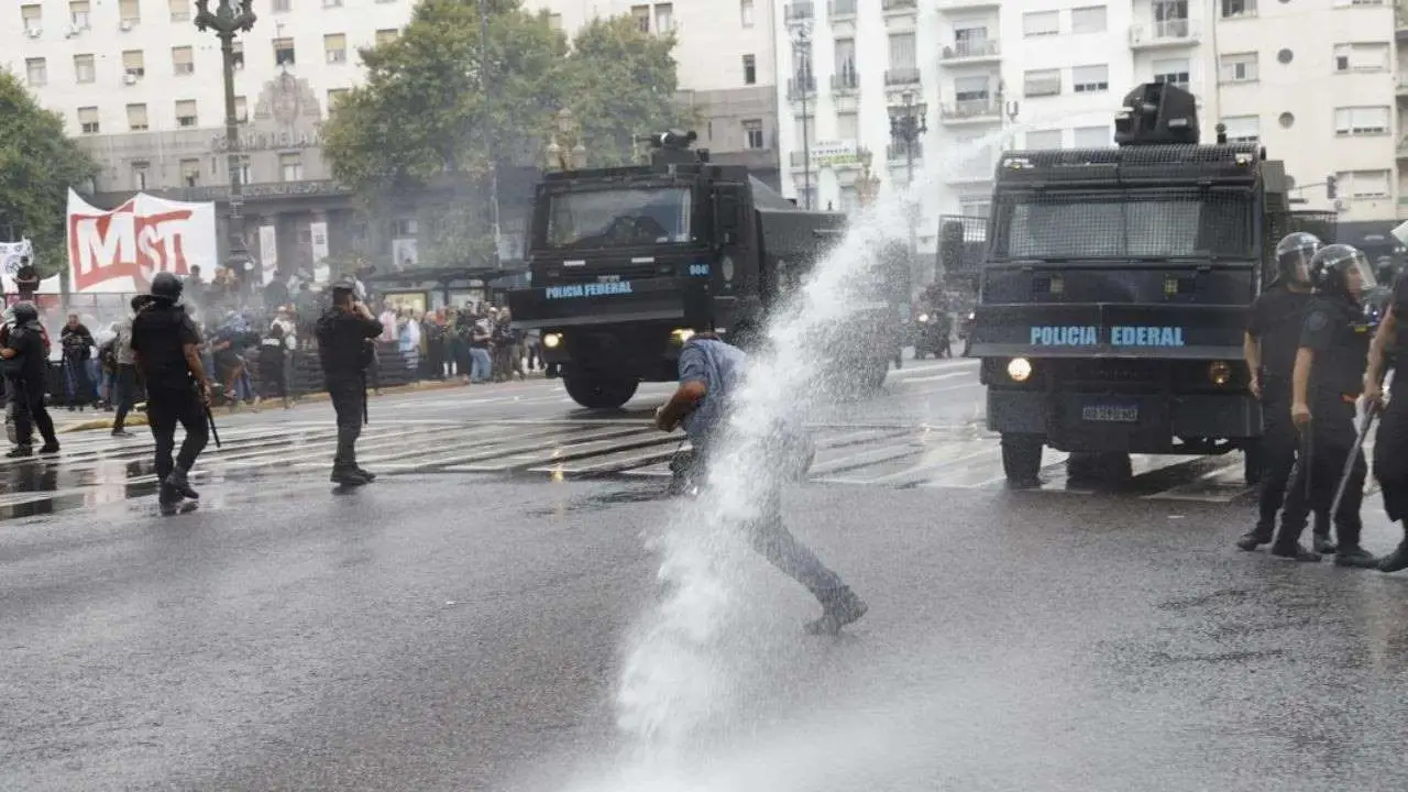 Los incidentes frente al Congreso